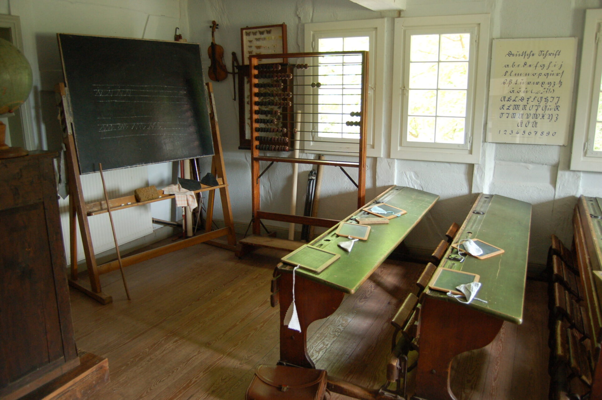 Historisches Klassenzimmer im Rheinland-Pfälzischen Freilichtmuseum.