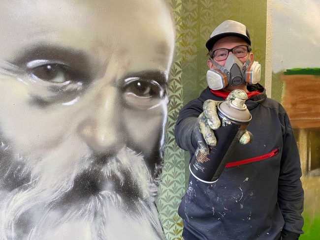 2024-10-08 Streetart Felke leiflines Künstler leiflines. Foto: Simone Mager